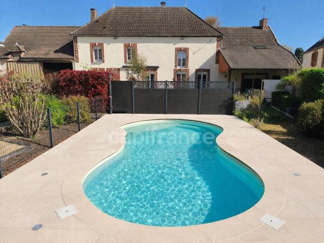 ? RARE À LA VENTE – Propriété d’exception avec piscine et fort potentiel ?