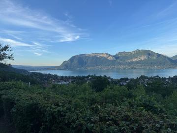 RARE À LA VENTE ! VUE LAC PANORAMIQUE EXCEPTIONNELLE SEVRIER