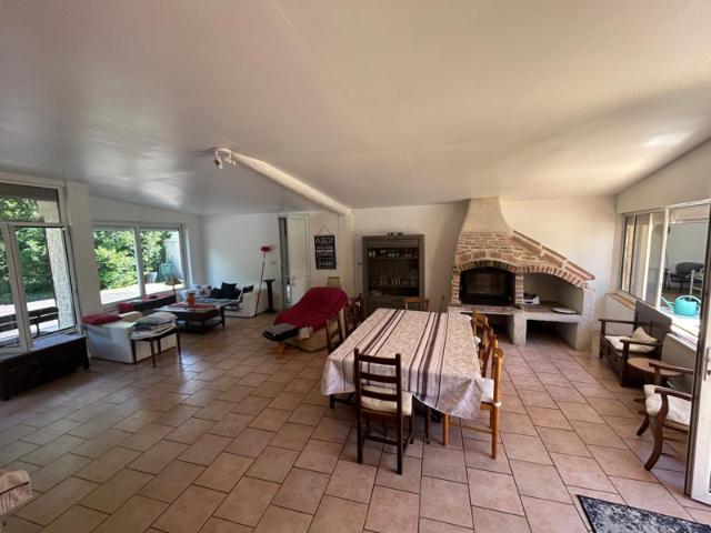 RARE à PINSAC 46200: maison 210 M2 accés Dordogne Env. 1