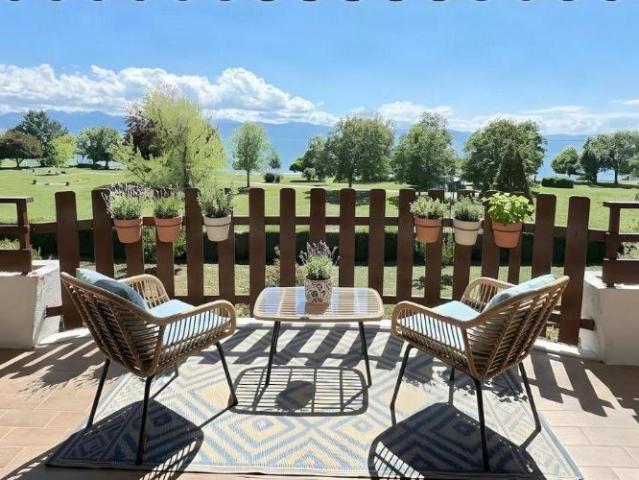 Rare à Rolle Élégant Appartement de 4.5 pièces en première ligne du lac, vue panoramique