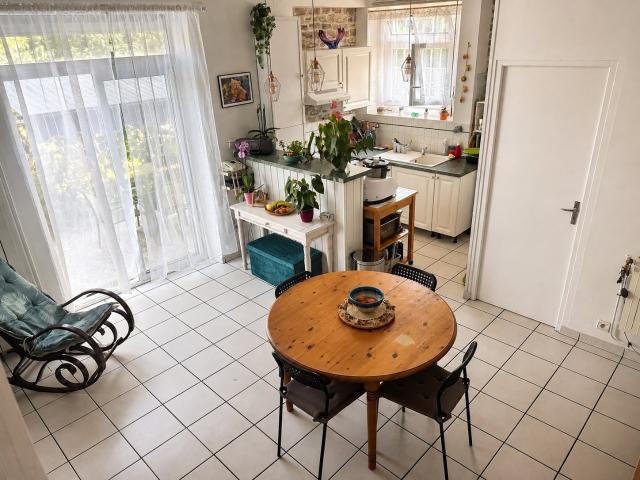 Rare: A vendre maison avec terrain à Villeurbanne Secteur Cyprian