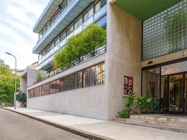 Rare apartment for rent in the clarté building !