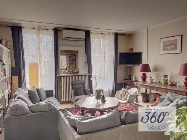 Rare ! Appartement 150 m² alliant charme ancien et modernité au