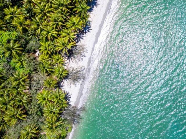 Rare Beachfront offering in Port Douglas