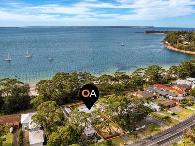 RARE BEACHFRONT RESERVE POSITION