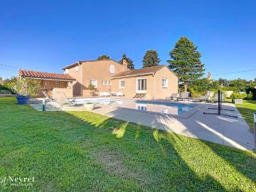 Rare Charly Maison familiale 5 Chambres de 175 m2 avec p. 175m² Charly
