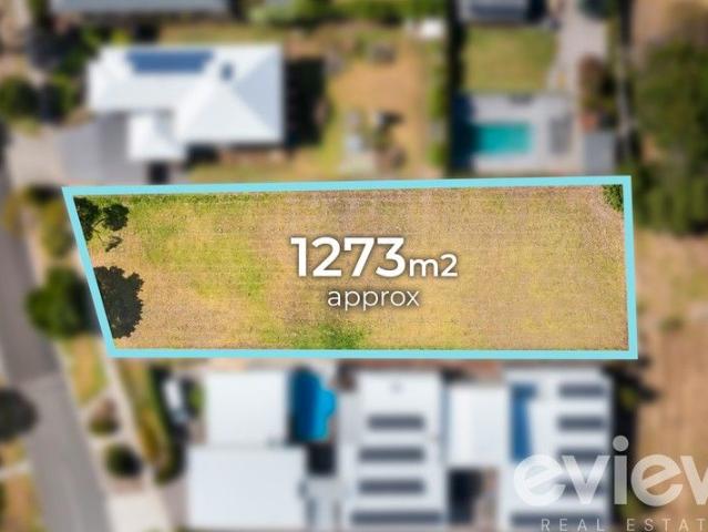 Extra large building block in popular Seagrove Estate!
