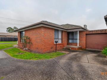 Rare Corner Block Unit with Huge Yard & Side Access