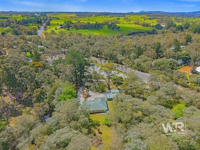 RARE CREEKFRONT RETREAT SPACE, SERENITY & LIFESTYLE