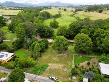Rare Creekside Block in the Heart of Bowraville DA Approved