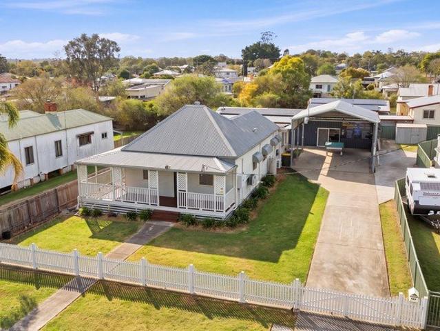 RARE DUAL FRONTAGE PROPERTY WITH ENDLESS POSSIBILITIES