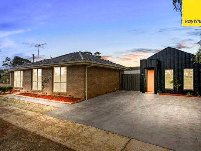 RARE DUAL OCCUPANCY OPPORTUNITY IN THE HEART OF MELTON SOUTH