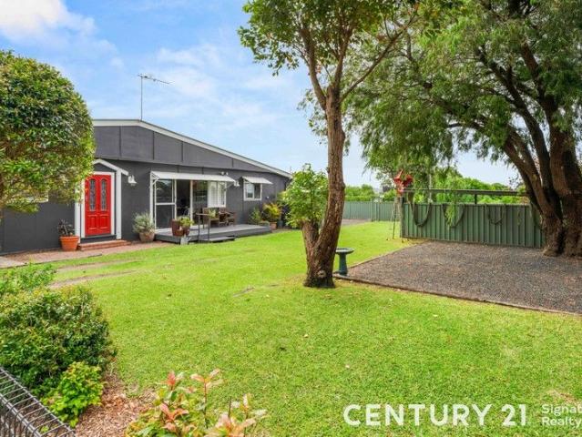 Rare Opportunity Residential Living, Water Views, Adjacent Second Block & Commercial Potential