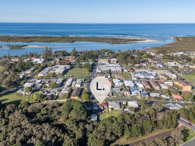 Rare Dual Living Opportunity In The Heart Of Urunga