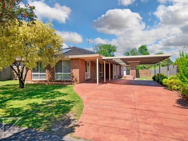 Rare Dual Living Opportunity with Exceptional Flexibility