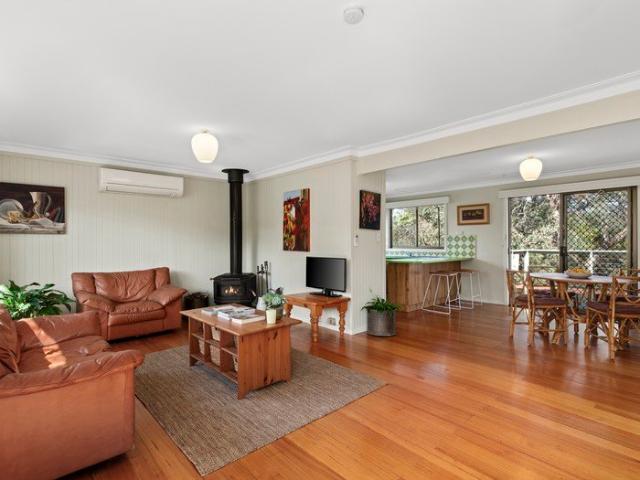 Rare Dual Living Opportunity
