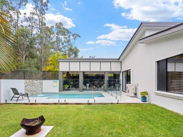 RARE Dual living, Side access, Reserve Frontage!