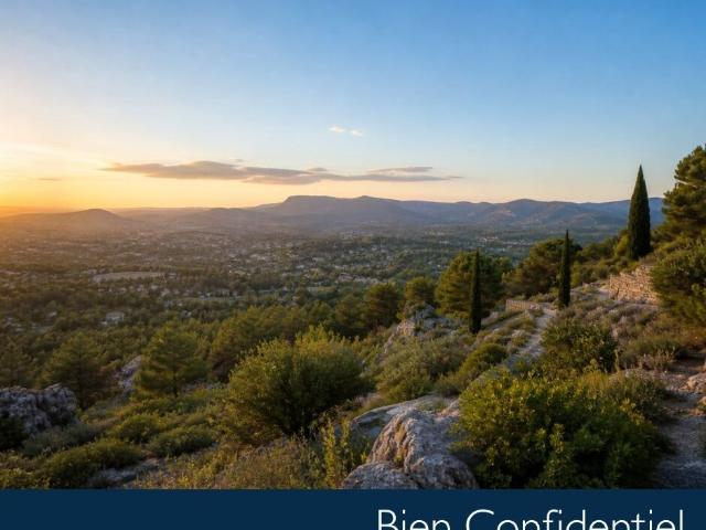 RARE DOMAINE EN PIERRES 735 m2 habitables Terrain 21599 m. 735m² Aix en Provence