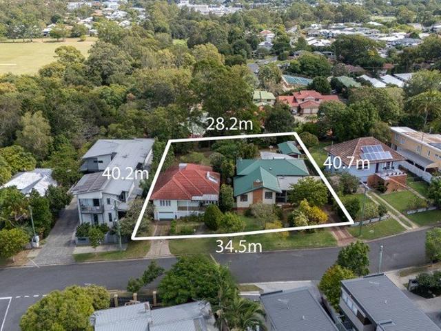 Prime 620m2 LMR Development Site with Holding Income