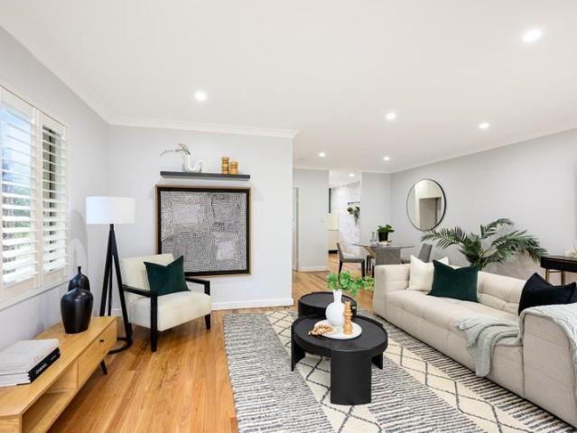Rare, elevated terrace apartment with private entry & exceptional outdoor space