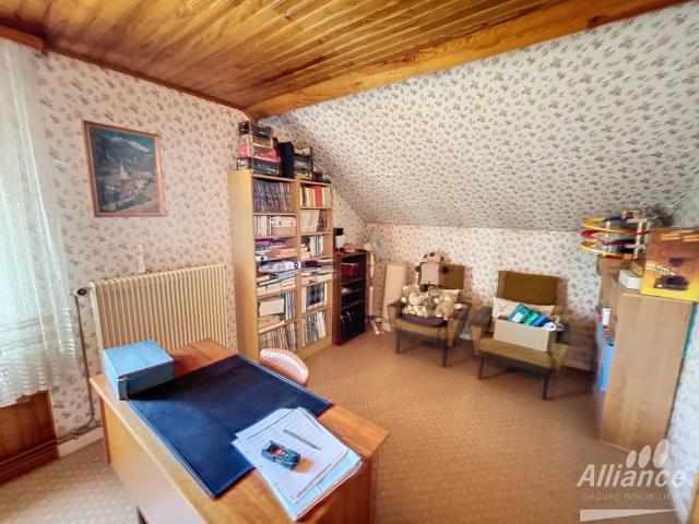 Rare en impasse: maison F4 à rénover, idéal premier achat