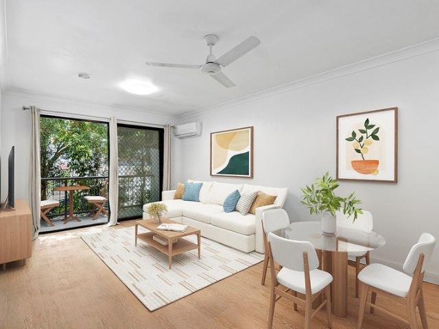 RARE ENTRY POINT IN THE BRISBANE STATE HIGH CATCHMENT