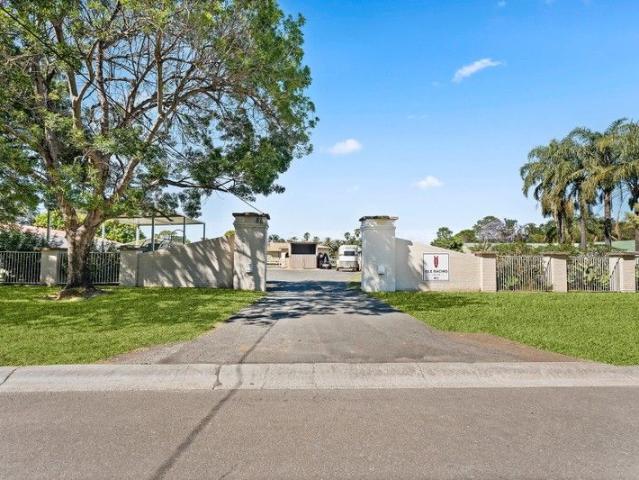 Rare Equestrian Racing Estate