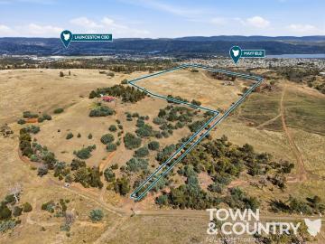 Rare Find 47 Acres in the Launceston Area. Stunning Views, Great Paddocks, Endless Possabilities