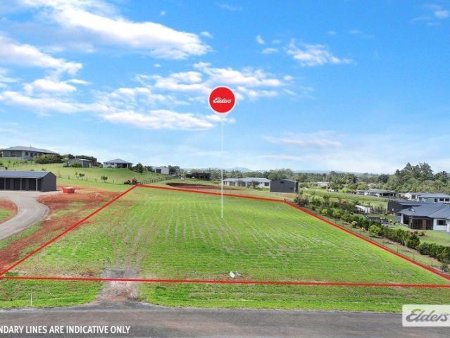 RARE FIND IN TABLELAND ACREAGE COUNTRY ESTATE