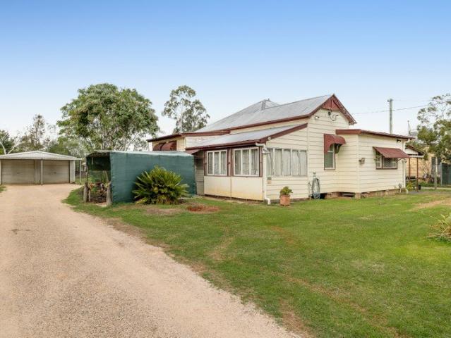 Rare Find in the Heart of Oakey Must Sell at Auction