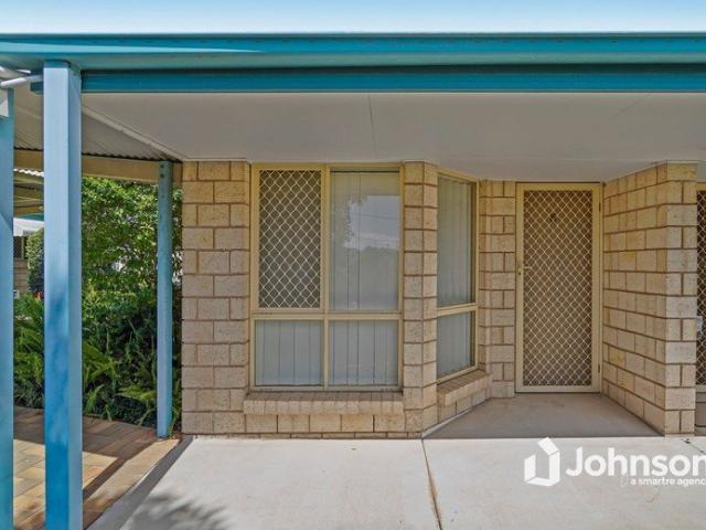 RARE FIND LOWSET, LOW MAINTENANCE END UNIT IN WYNNUM WEST
