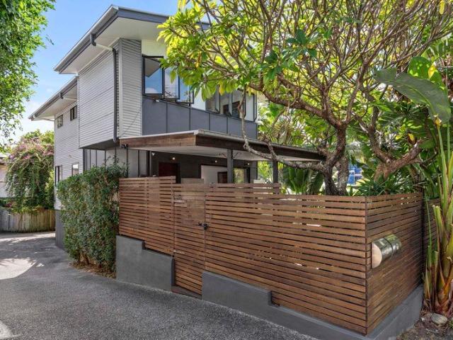 FREEHOLD HOME IN BSSSC CATCHMENT