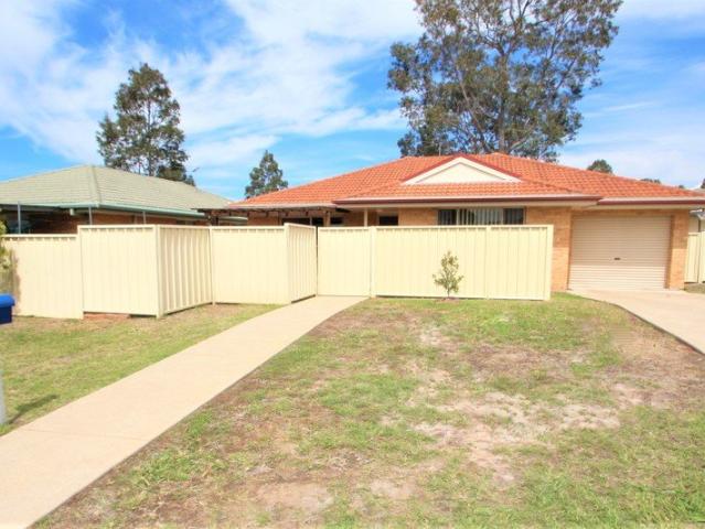 RARE FREESTANDING UNIT OPPORTUNITY $580 PER WEEK RENTAL RETURN