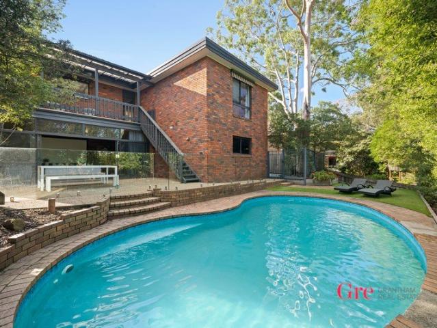 Rare Gem: Luxe 4 Bedroom with Pool & Dream Theatre