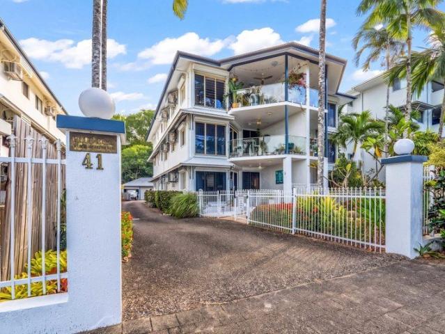 RARE GROUND FLOOR BEACHFRONT APARTMENT COMPLEX OF JUST 6!