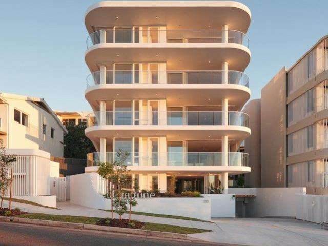 Rare Ground Floor Oceanfront Luxury