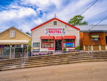 Rare Hawkesbury River freehold, combining flexibility & income security | Resort Brokers ID: FH009105