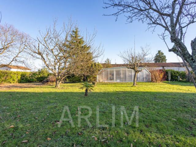 Rare hauteursde villette sur ainlongère 440m2 terrain pi
