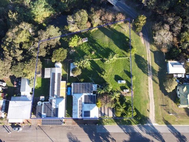 Rare Highway Site Prime D'Aguilar Highway Location