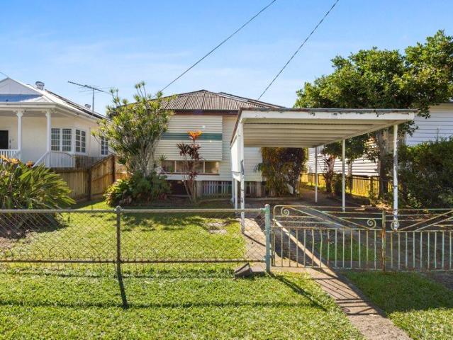 Rare Hilda Street Enclave: The Ultimate Blank Canvas 7km from the CBD
