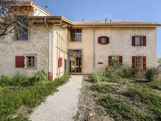 Rare house in the Geneva countryside