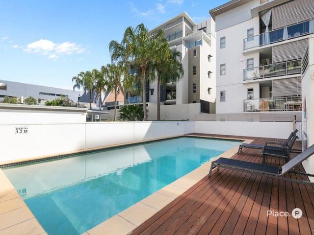Rare Inner City Space with Outdoor Living on a Grand Scale