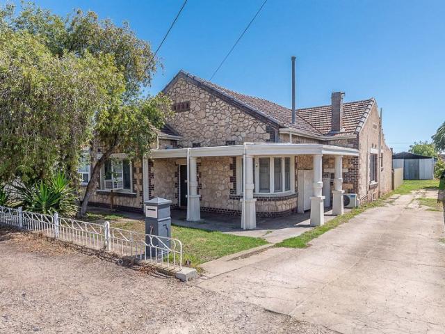 Rare Investment Opportunity. Huge Home with Huge Returns. $36,400 rental return per annum