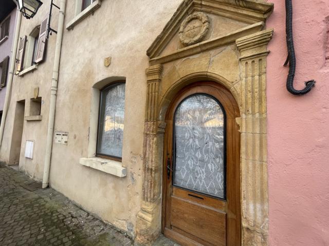 RARE INVESTISSEMENT LOCATIF APPARTEMENT D'ENVIRON 51 M2 A RE