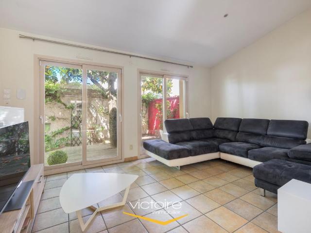 RARE A 500 m du Métro Monplaisir Belle maison de 152m2 avec jardin