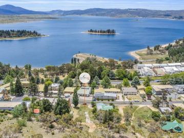 Rare Land Opportunity Elevated 741sqm with Lake Views on Clyde Street
