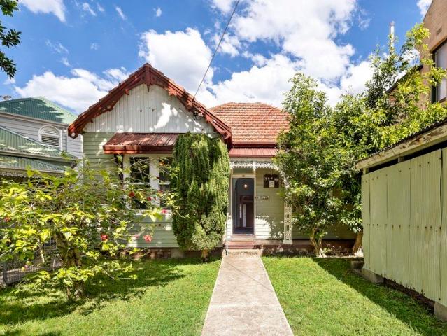 Rare landholding with huge potential in prime village pocket