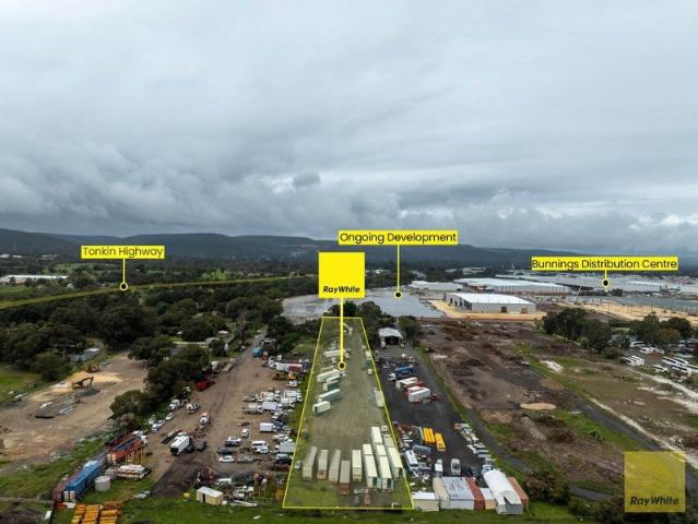 RARE LANDHOLDING WITH LIFESTYLE APPEAL, HARDSTAND AND FUTURE POTENTIAL