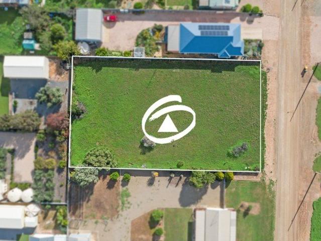 Rare Large Allotment in Moonta Bay