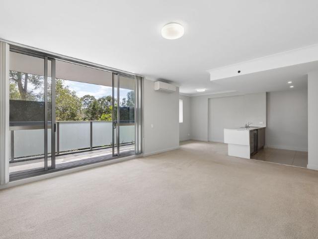 Rare Large Four Bedroom Apartment